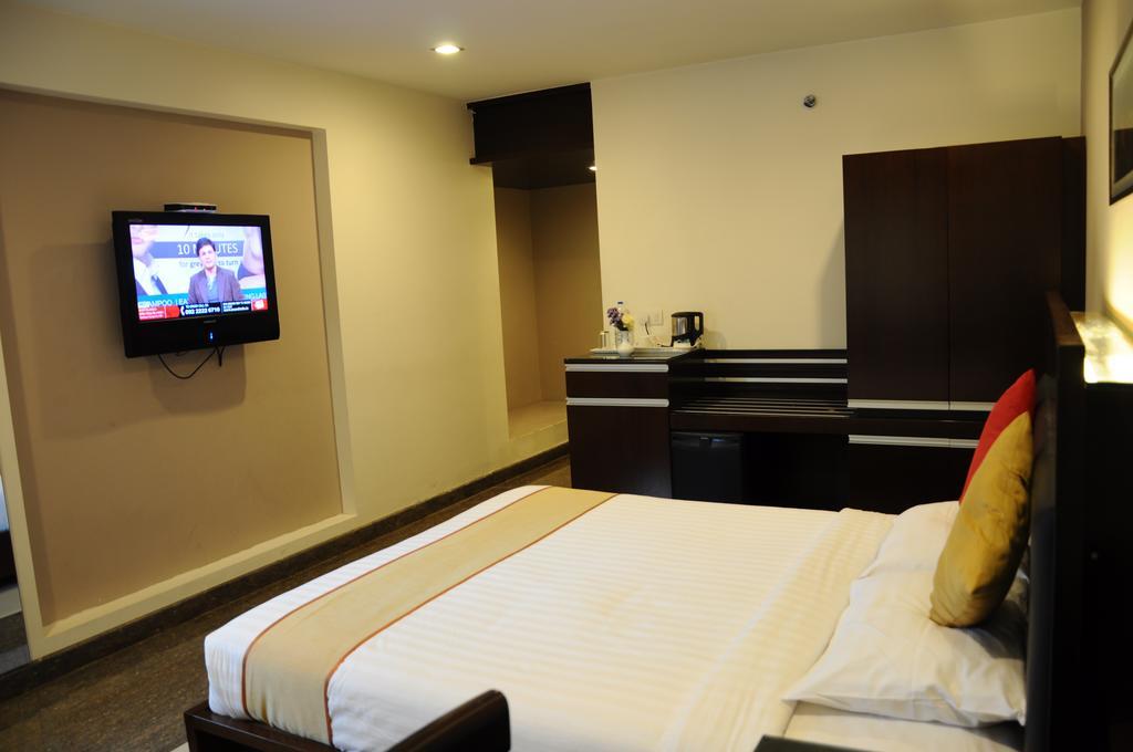 Hotel Jade Garden Mysore Eksteriør billede
